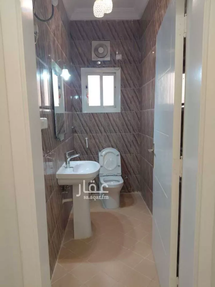 شقة للإيجار في شارع المنزر بن يزيد, حي النزهة, مدينة جدة, منطقة مكة المكرمة 7