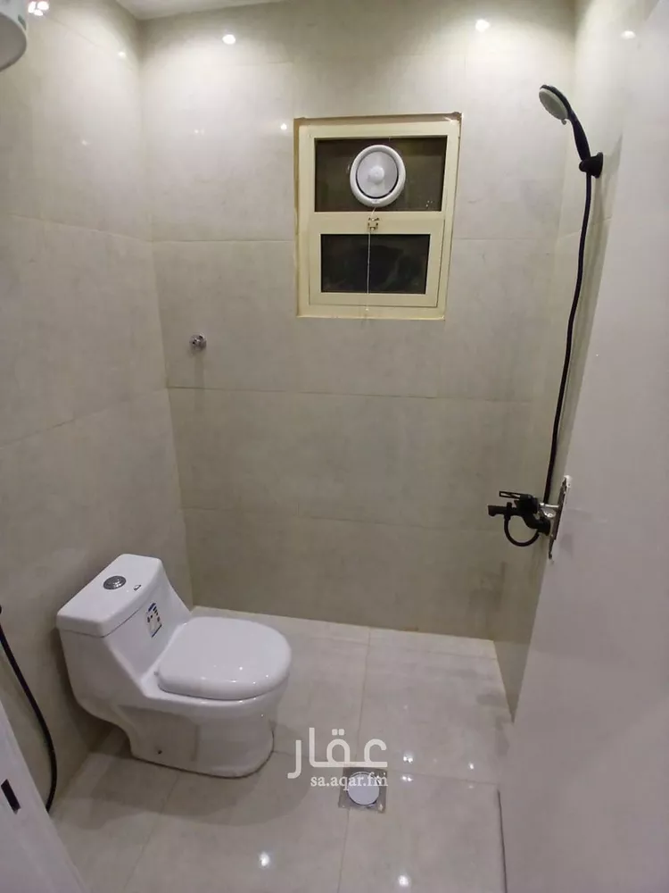 شقة للإيجار في شارع الشيخ حسن بن حسين بن علي, حي إشبيلية, مدينة الرياض, منطقة الرياض صورة 2