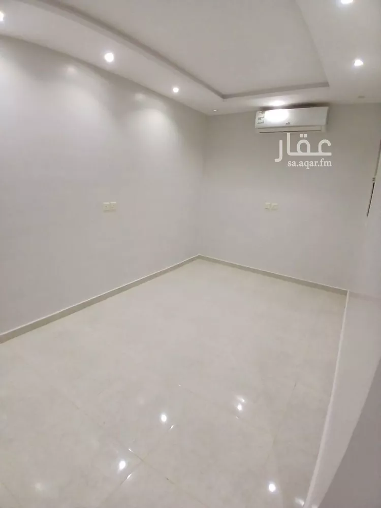 شقة للإيجار في شارع الشيخ حسن بن حسين بن علي, حي إشبيلية, مدينة الرياض, منطقة الرياض