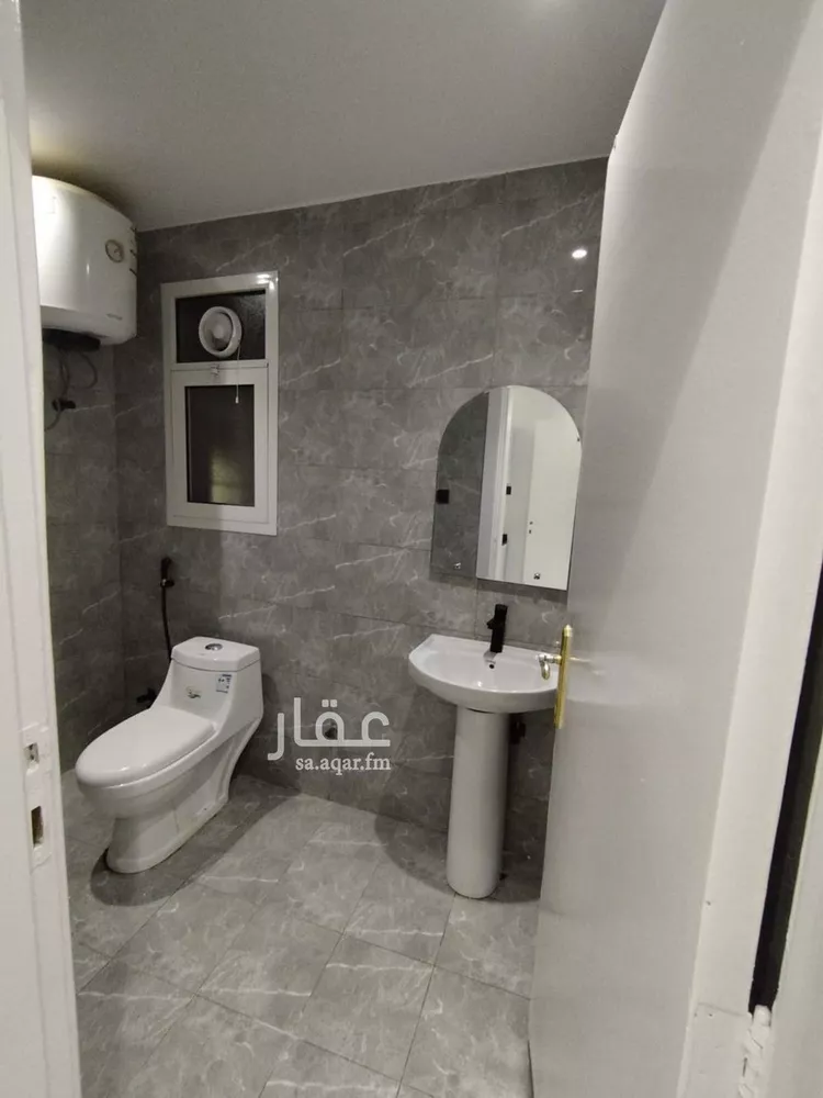 شقة للإيجار في شارع قلعة صلاح الدين, حي العقيق, مدينة الرياض, منطقة الرياض صورة 2