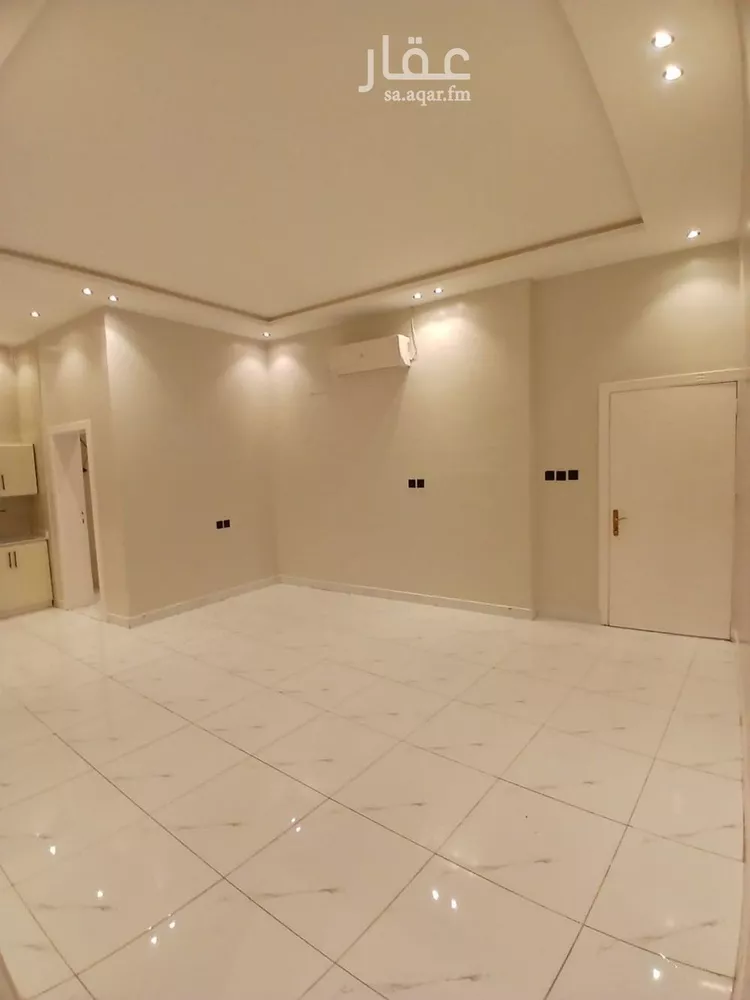 شقة للإيجار في شارع الشيخ حسن بن حسين بن علي, حي إشبيلية, مدينة الرياض, منطقة الرياض صورة 5