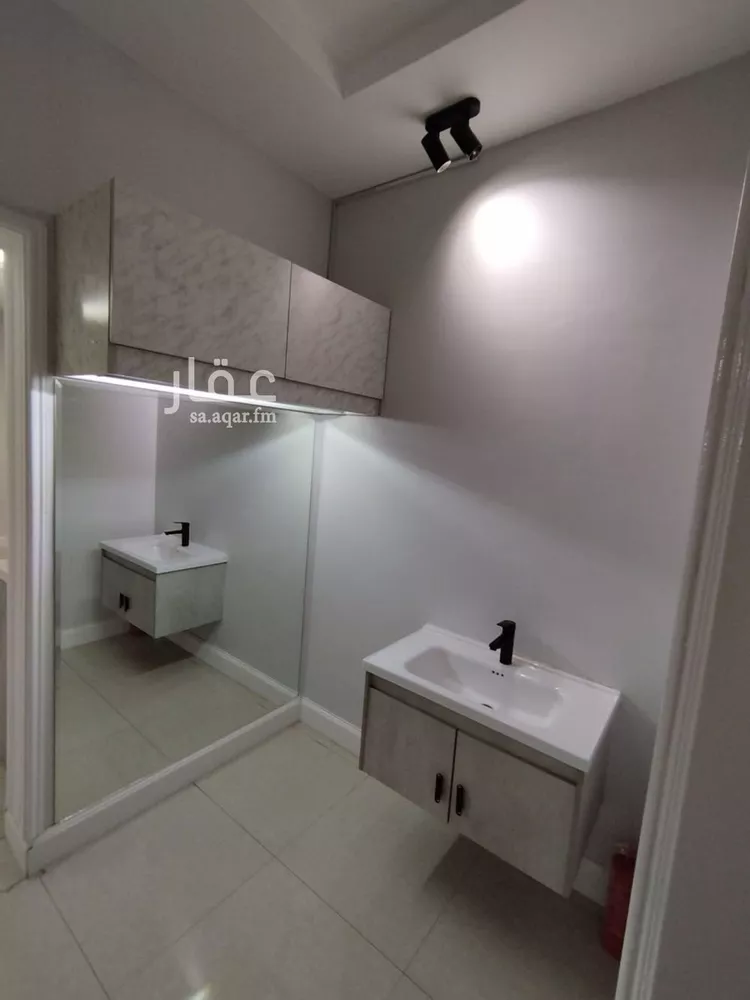 شقة للإيجار في شارع أرجوان, حي الملقا, مدينة الرياض, منطقة الرياض صورة 2