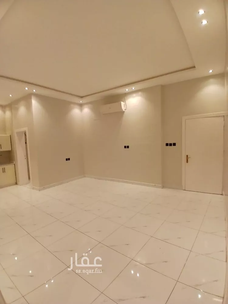 شقة للإيجار في شارع الشيخ حسن بن حسين بن علي, حي إشبيلية, مدينة الرياض, منطقة الرياض