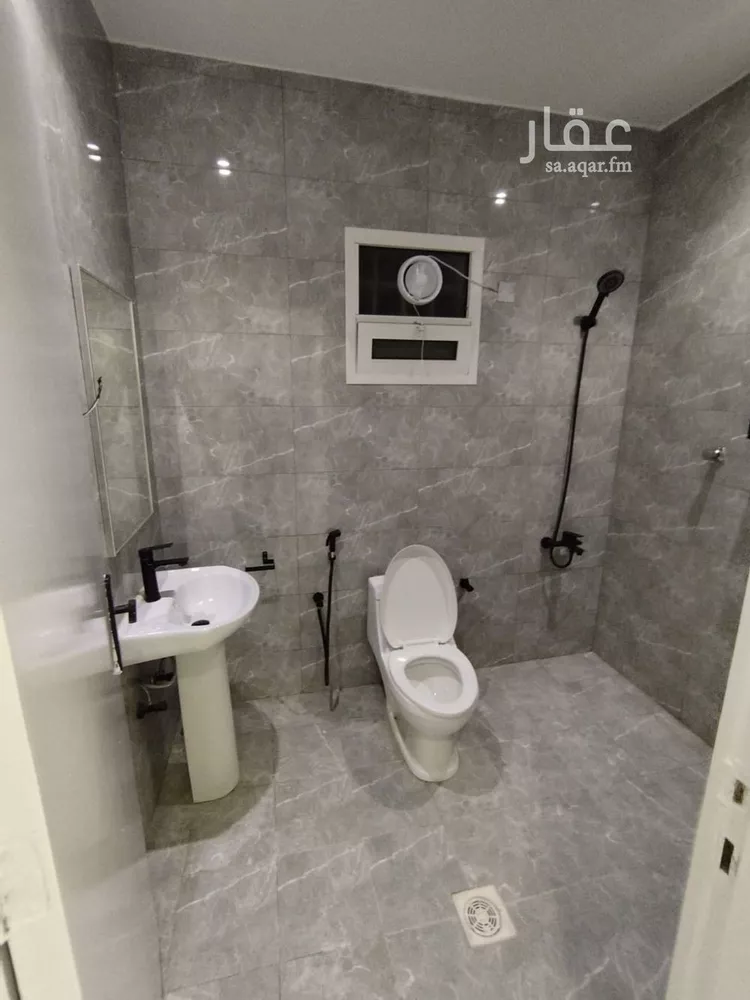 شقة للإيجار في شارع قلعة صلاح الدين, حي العقيق, مدينة الرياض, منطقة الرياض صورة 3