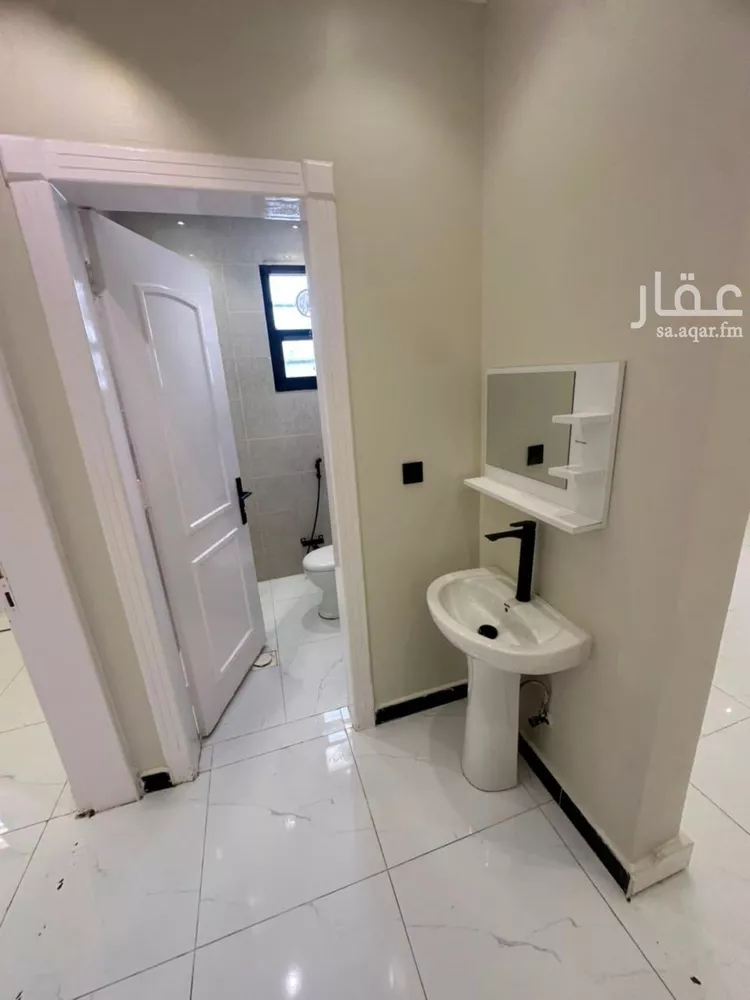 شقة للإيجار في شارع عبدالله بن شهيوين, حي الملقا, مدينة الرياض, منطقة الرياض 6