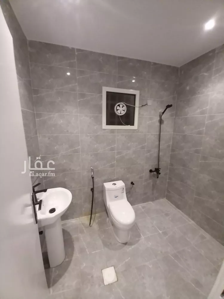 شقة للإيجار في شارع قلعة صلاح الدين, حي العقيق, مدينة الرياض, منطقة الرياض صورة 2