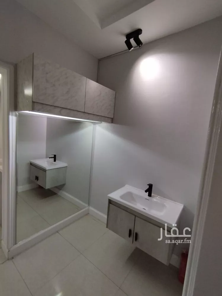 شقة للإيجار في شارع السعادات, حي الملقا, مدينة الرياض, منطقة الرياض صورة 3