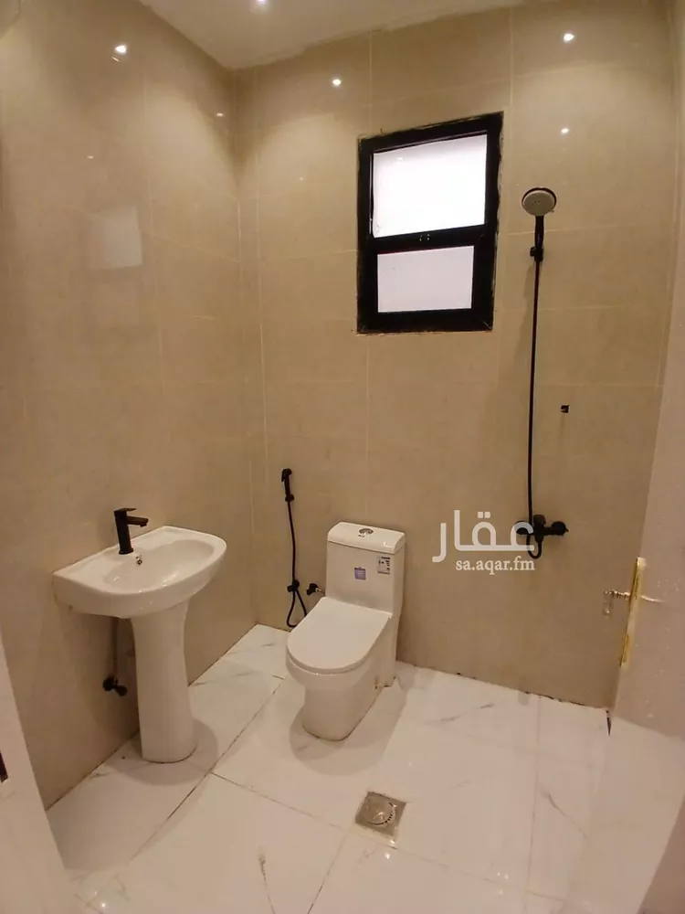 شقة للإيجار في شارع الشيخ حسن بن حسين بن علي, حي إشبيلية, مدينة الرياض, منطقة الرياض صورة 5