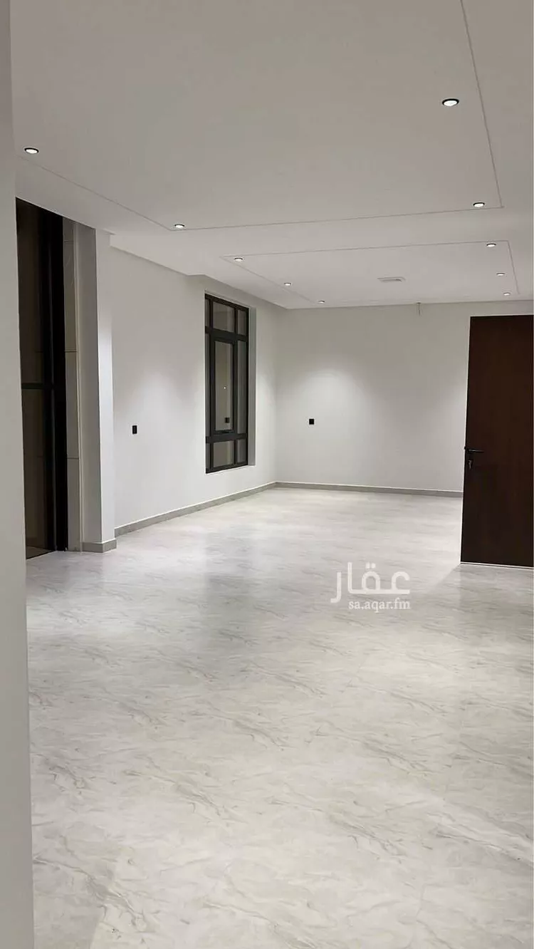 عمارة للبيع في شارع الرصافة, حي عكاظ, مدينة الرياض, منطقة الرياض صورة 2