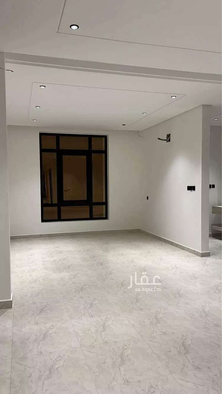 عمارة للبيع في شارع الرصافة, حي عكاظ, مدينة الرياض, منطقة الرياض صورة 3