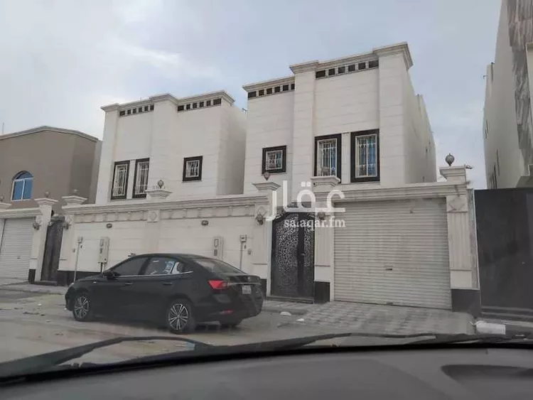 فيلا للبيع في شارع جازان, حي ضاحية الملك فهد, مدينة الدمام, المنطقة الشرقية