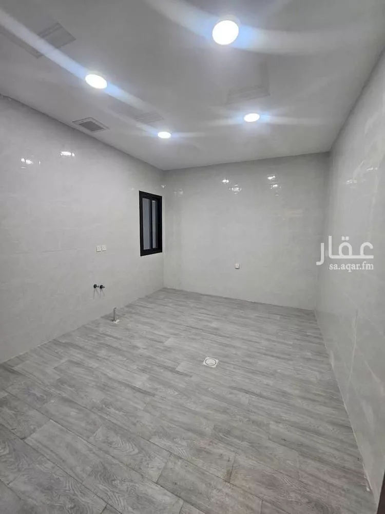 شقة للإيجار في شارع 42ب, حي الشعلة, مدينة الدمام, المنطقة الشرقية 8