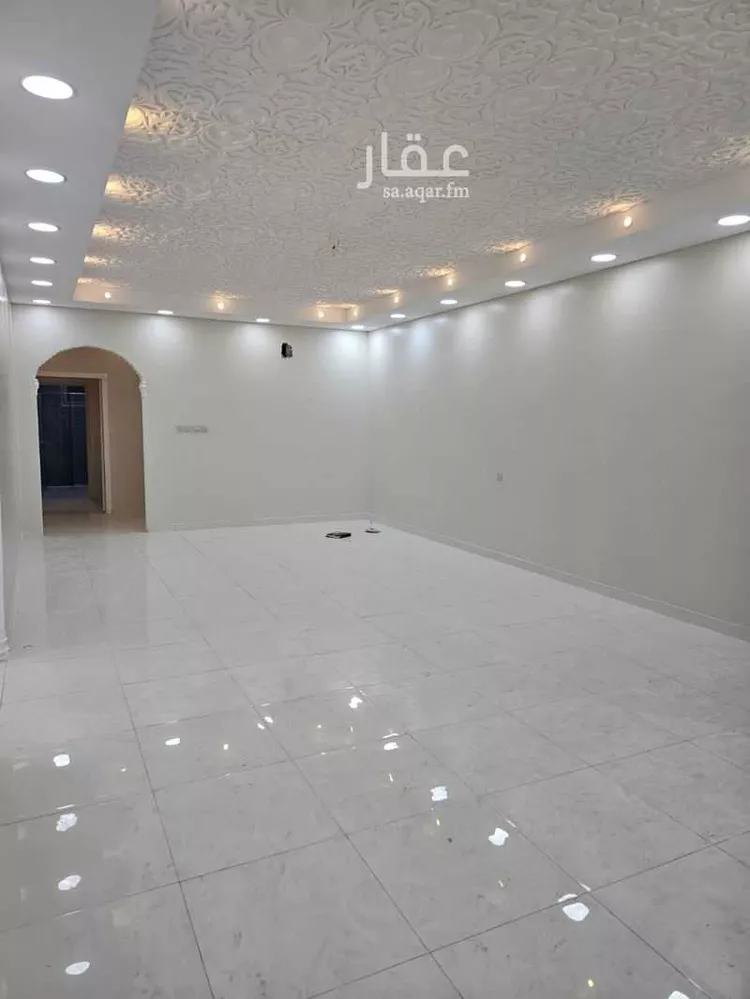 Floor for Rent in Dammam Ash Shulah صورة 2