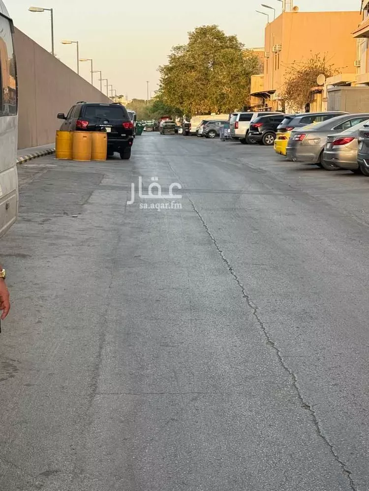 عمارة للبيع في شارع يحيي البكري, حي أم الحمام الشرقي, مدينة الرياض, منطقة الرياض صورة 4