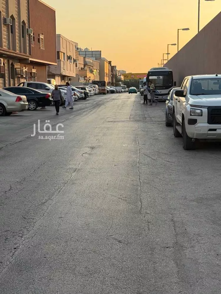 عمارة للبيع في شارع يحيي البكري, حي أم الحمام الشرقي, مدينة الرياض, منطقة الرياض صورة 2