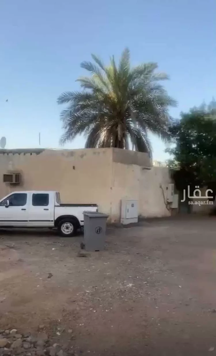 فيلا للبيع في شارع محمد بن عبدالله بن رواحه, حي شظاة, مدينة المدينة المنورة, منطقة المدينة المنورة