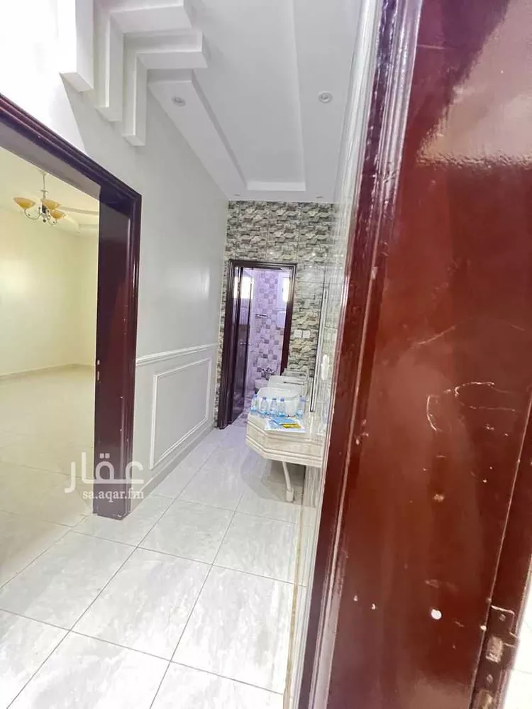 شقة للإيجار في شارع أبو موسى المديني ، حي الصفا ، تبوك ، منطقة تبوك صورة 2