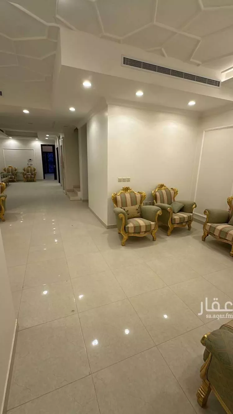 فيلا للبيع في شارع النفيق, حي الملك سلمان, مدينة الرياض, منطقة الرياض صورة 4