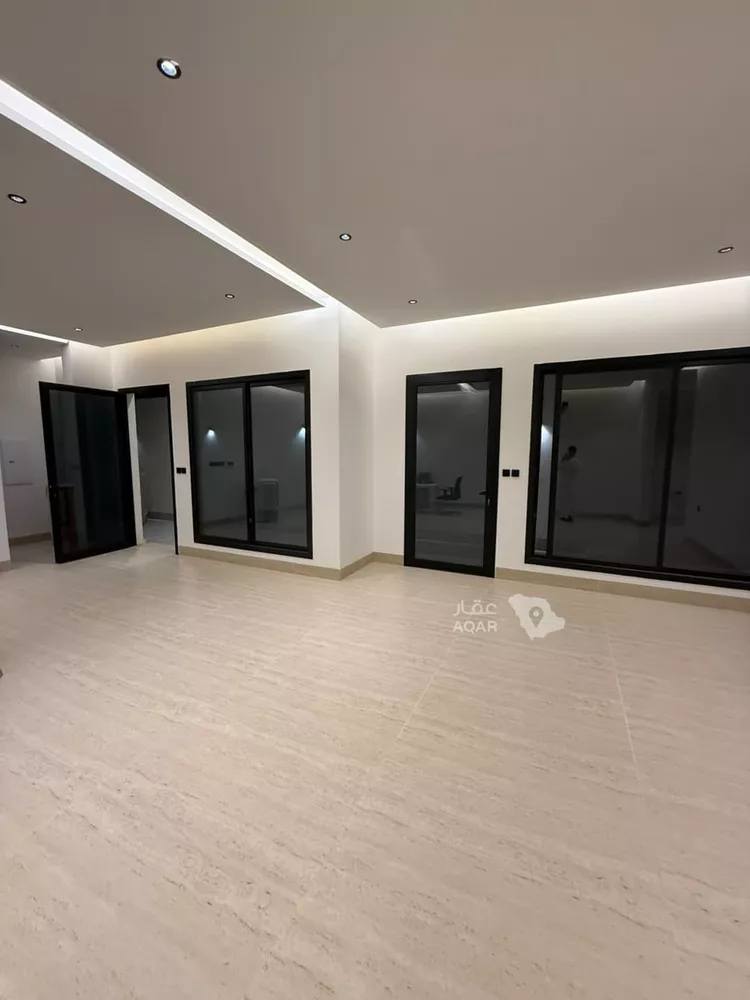 Floor for Sale in Riyadh As Sulimaniyah 2