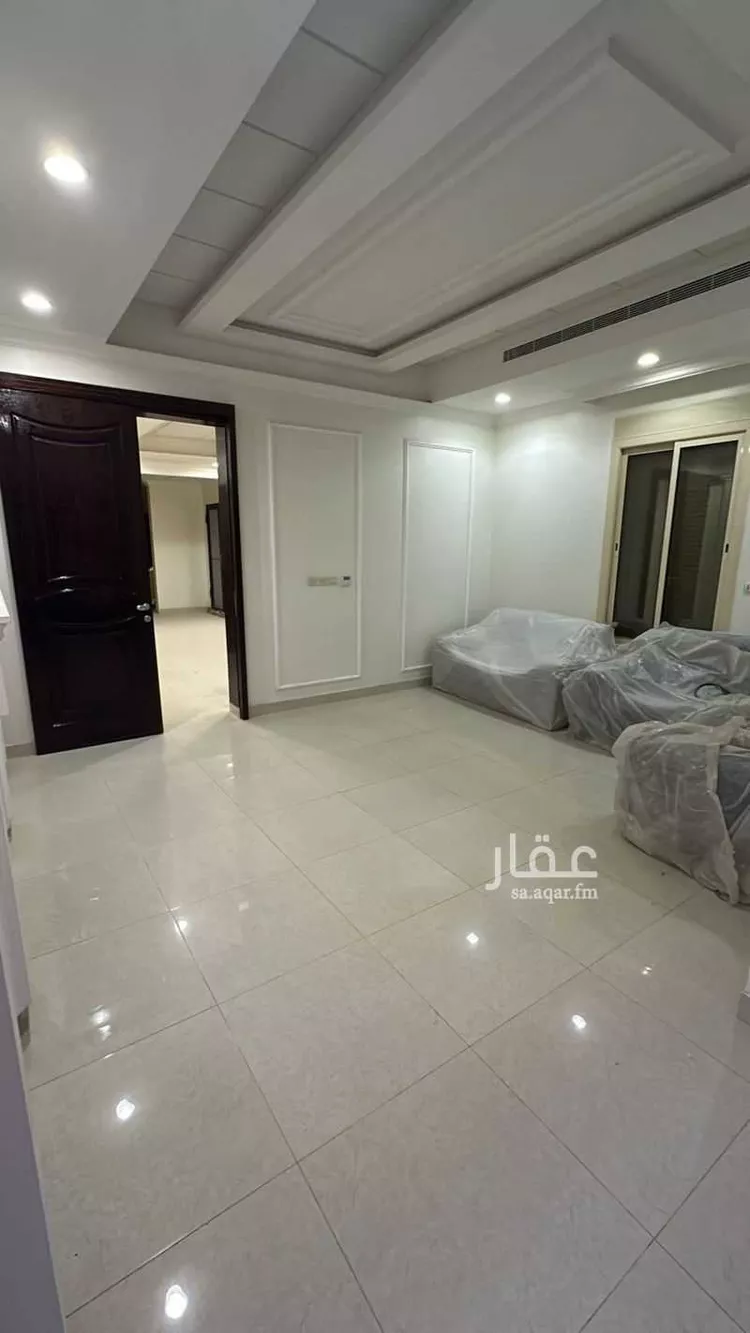 فيلا للبيع في شارع النفيق, حي الملك سلمان, مدينة الرياض, منطقة الرياض صورة 2