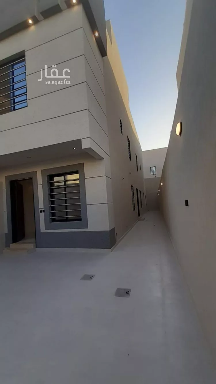 دور للبيع في شارع الرسالة, حي بدر, مدينة الرياض, منطقة الرياض صورة 2