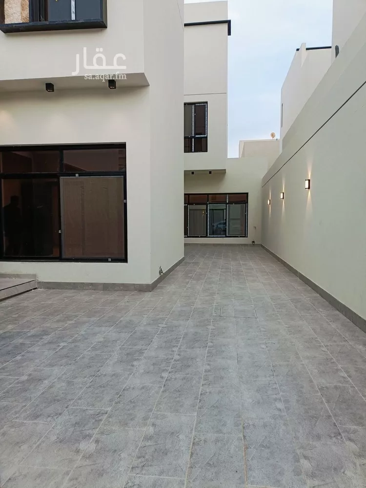 فيلا للبيع في شارع عرفات, حي بدر, مدينة الرياض, منطقة الرياض صورة 3