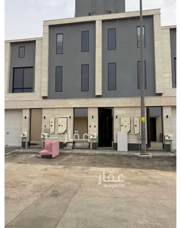 دور للبيع في شارع محمد القرطبي ، حي الخليج ، الرياض ، منطقة الرياض صورة 2