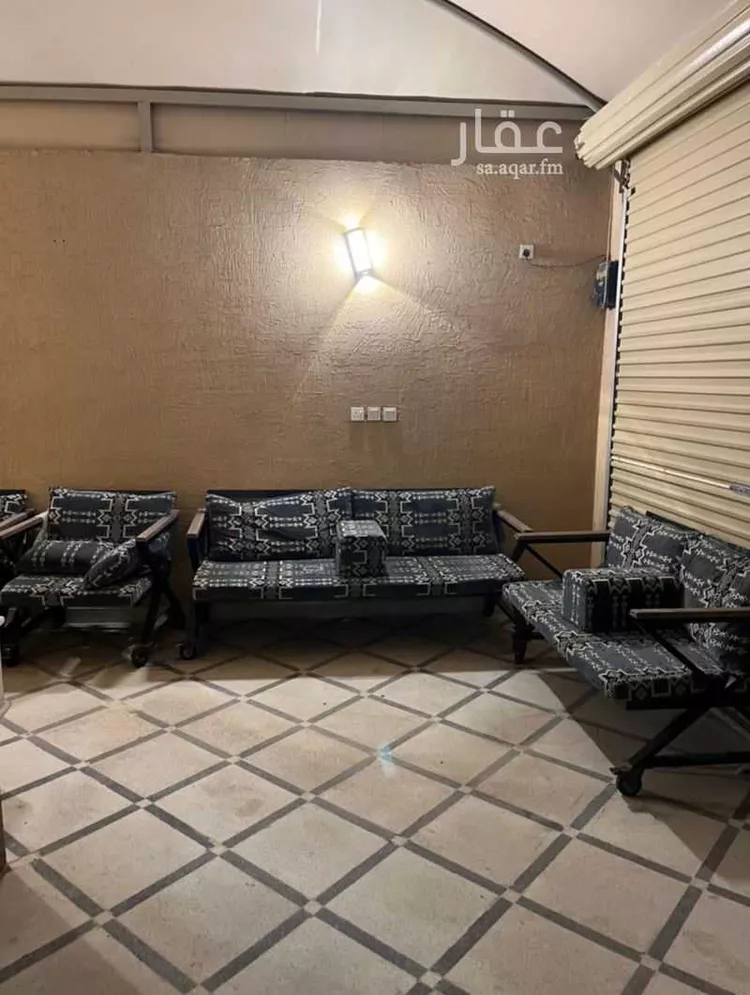 فيلا للبيع في شارع أغواث ، حي المعيزلة ، الرياض ، منطقة الرياض صورة 3