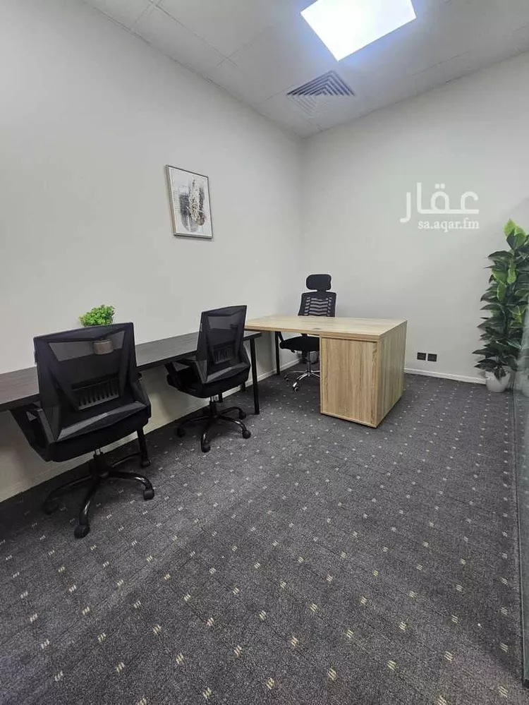 مكتب تجاري للإيجار في شارع الملك فهد الفرعي, حي المربع, مدينة الرياض, منطقة الرياض صورة 2