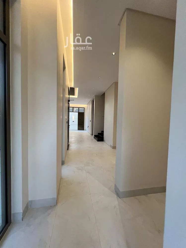 فيلا للبيع في شارع محمد بن أبي بكر القيم, حي المهدية, مدينة الرياض, منطقة الرياض صورة 2