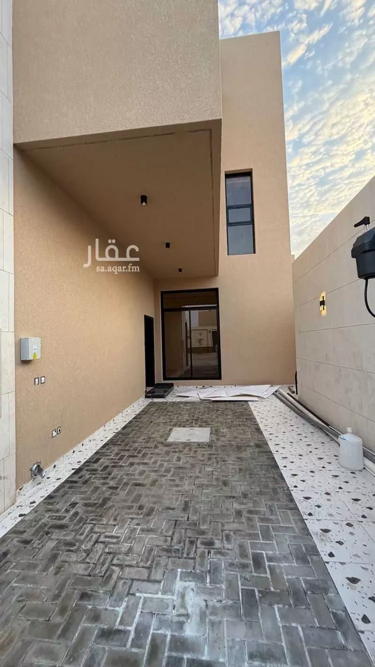 فيلا للبيع في شارع فؤاد محمد عمر توفيق, حي المهدية, مدينة الرياض, منطقة الرياض صورة 2