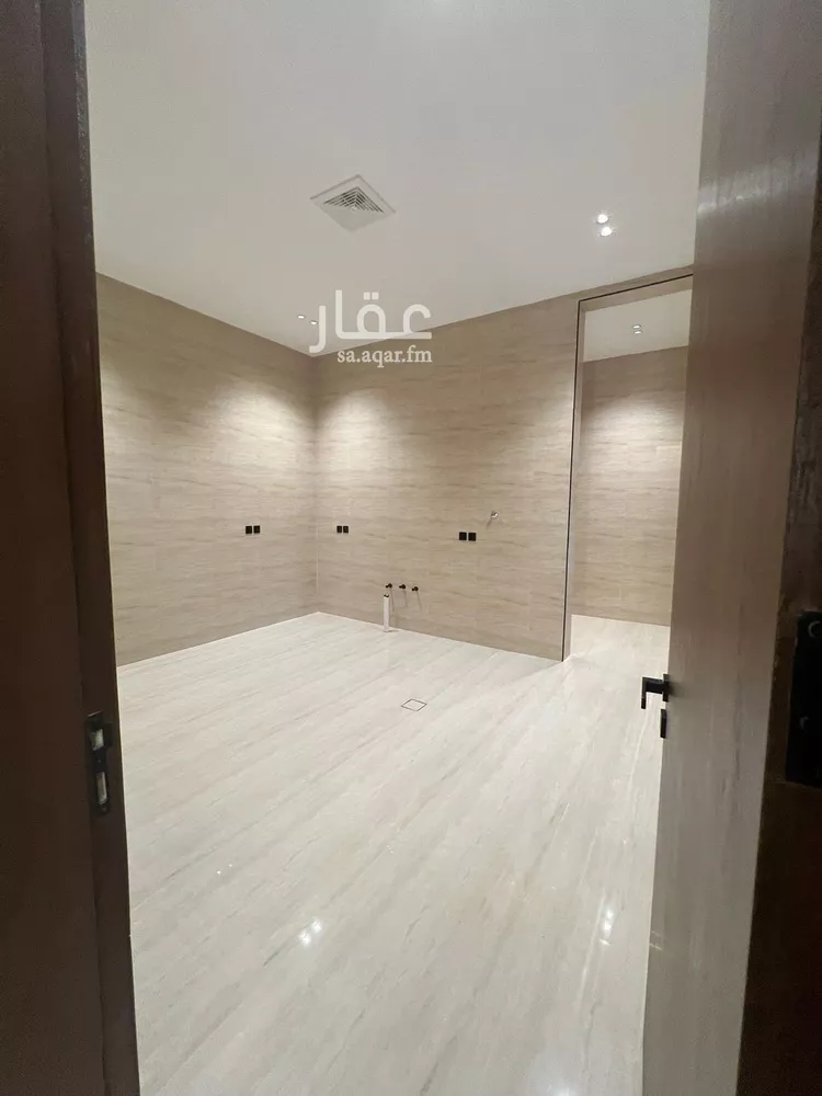 فيلا للبيع في شارع محمد بن أبي بكر القيم, حي المهدية, مدينة الرياض, منطقة الرياض صورة 3