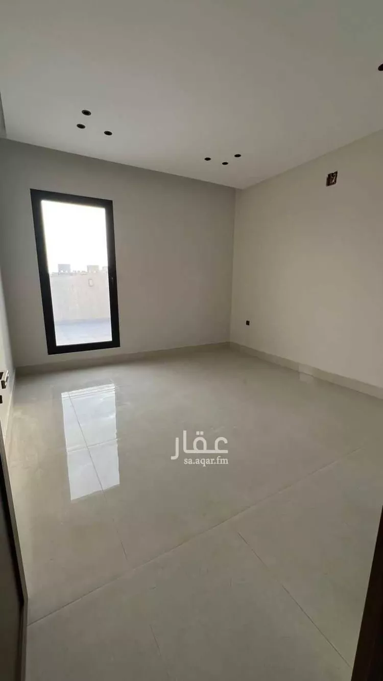 فيلا للبيع في شارع فؤاد محمد عمر توفيق, حي المهدية, مدينة الرياض, منطقة الرياض 12