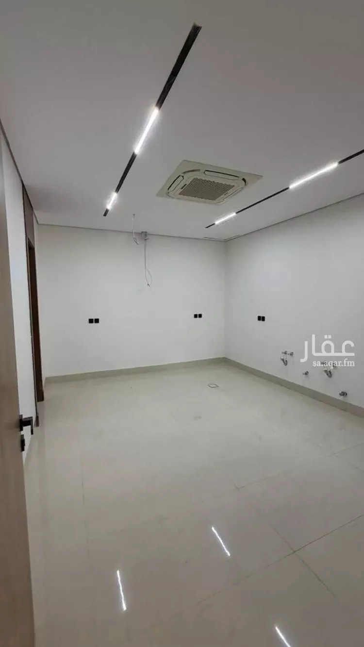 فيلا للبيع في شارع محمد بن زين العابدين, حي المهدية, مدينة الرياض, منطقة الرياض 8