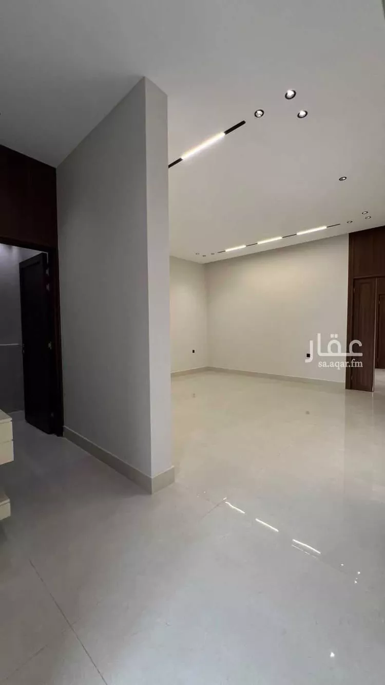 فيلا للبيع في شارع فؤاد محمد عمر توفيق, حي المهدية, مدينة الرياض, منطقة الرياض صورة 2