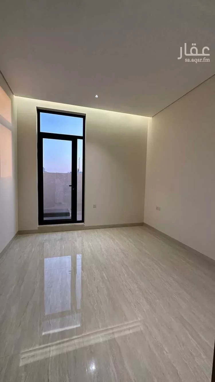 فيلا للبيع في شارع فؤاد محمد عمر توفيق, حي المهدية, مدينة الرياض, منطقة الرياض 11