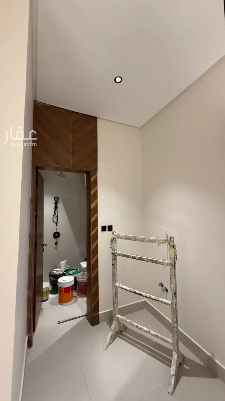 فيلا للبيع في شارع عبداللطيف بن المبارك, حي المهدية, مدينة الرياض, منطقة الرياض صورة 4