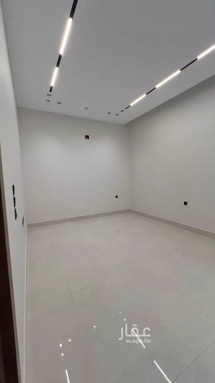 فيلا للبيع في شارع فؤاد محمد عمر توفيق, حي المهدية, مدينة الرياض, منطقة الرياض صورة 5