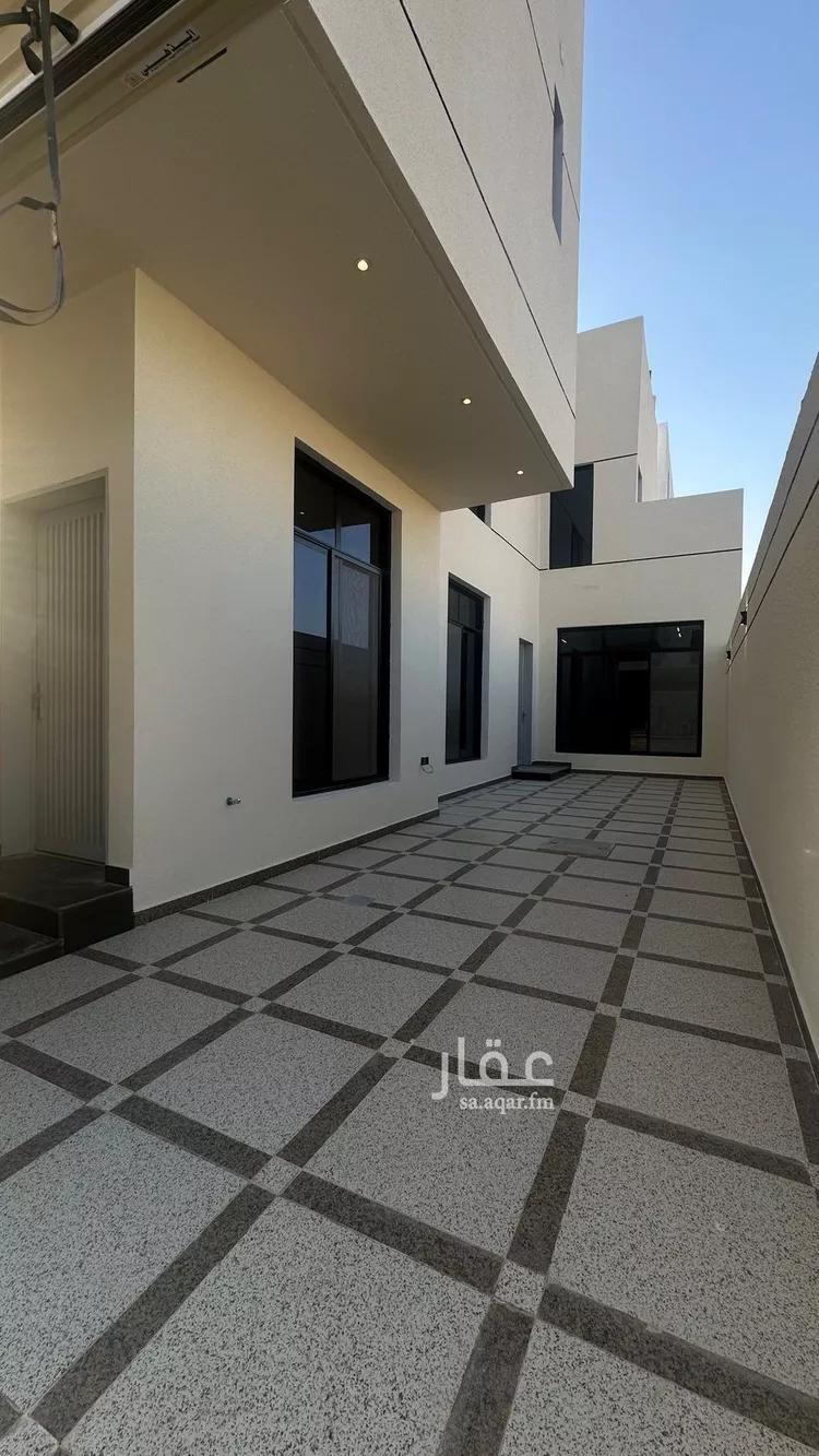 فيلا للبيع في شارع أبي زرعة الهمذاني, حي المهدية, مدينة الرياض, منطقة الرياض صورة 3