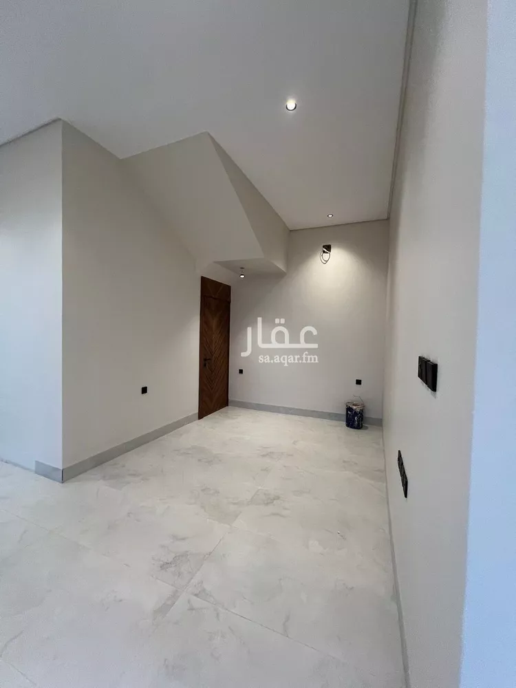 فيلا للبيع في شارع محمد بن أبي بكر القيم, حي المهدية, مدينة الرياض, منطقة الرياض صورة 5