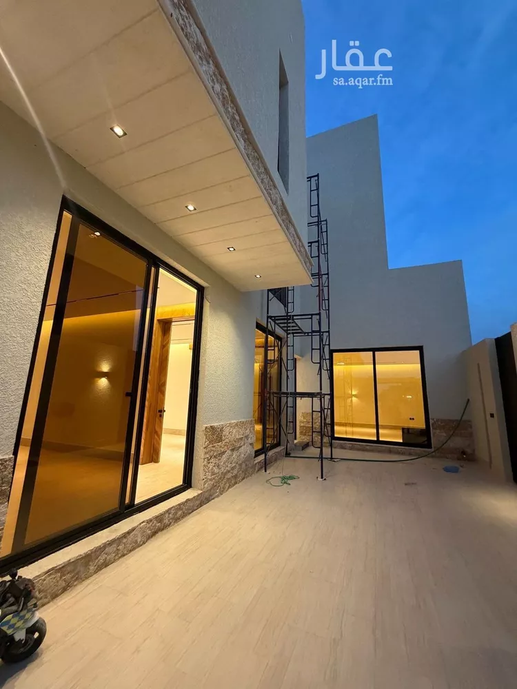 فيلا للبيع في شارع محمد بن أبي بكر القيم, حي المهدية, مدينة الرياض, منطقة الرياض صورة 2