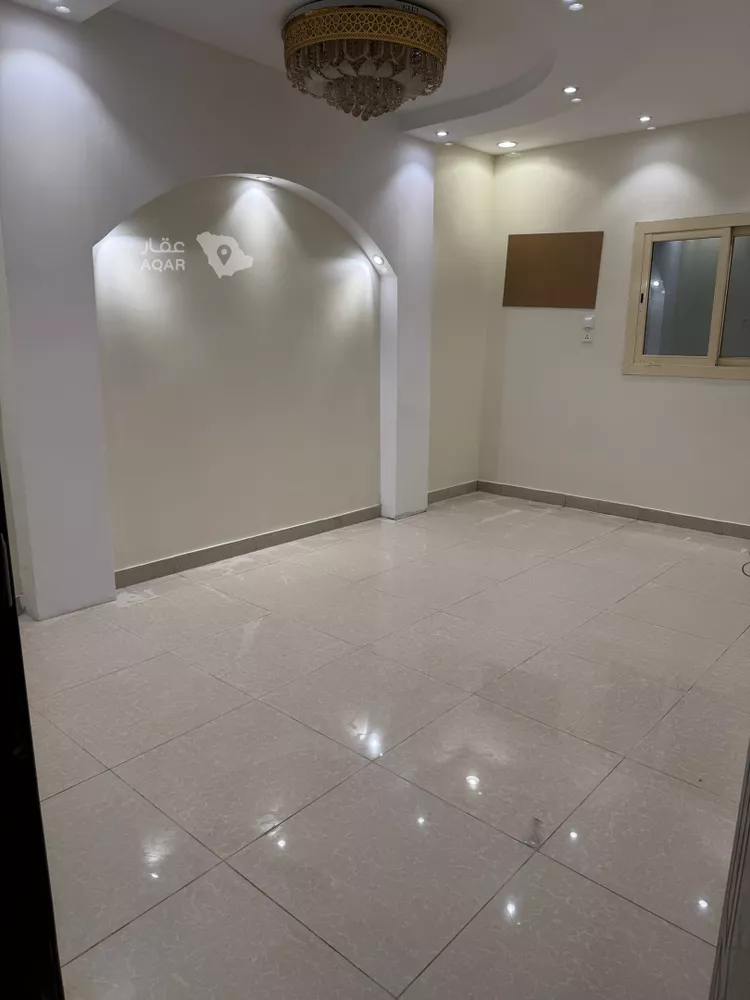 شقة للإيجار في شارع يزيد الهاشمي ، حي الجال ، الطائف ، الطائف 6