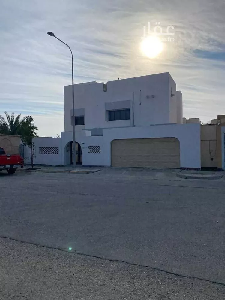 فيلا للبيع في شارع شــارع اليـرمـوك 4, مدينة مدينه الجبيل الصناعيه, المنطقة الشرقية صورة 2