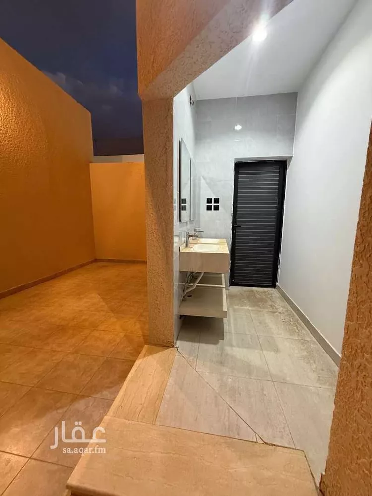 Floor for Sale in Hail Al Badnah