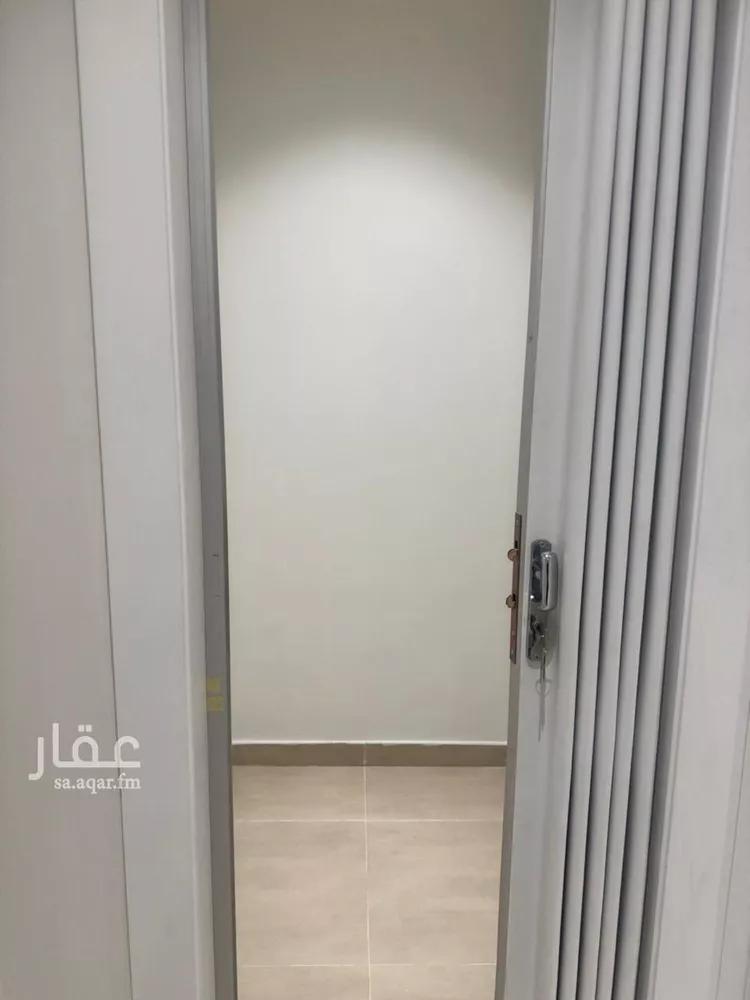 شقة للإيجار في شارع حفصة بنت عمر, حي الروضة, مدينة الرياض, منطقة الرياض صورة 2
