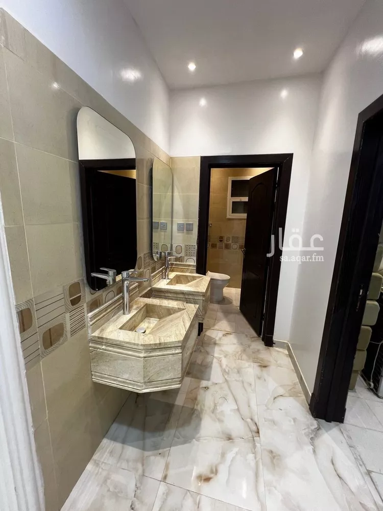 فيلا للإيجار في شارع عمر مكرم, حي الرمال, مدينة الرياض, منطقة الرياض 19