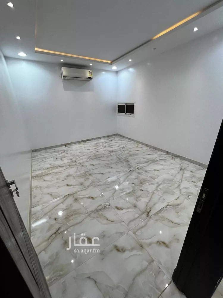 فيلا للإيجار في شارع عمر مكرم, حي الرمال, مدينة الرياض, منطقة الرياض 10