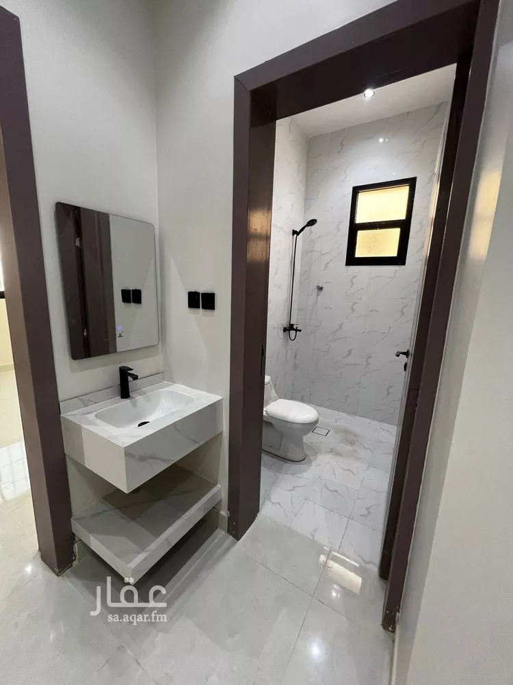 Floor for Rent in Riyadh Al Janadriyah 12