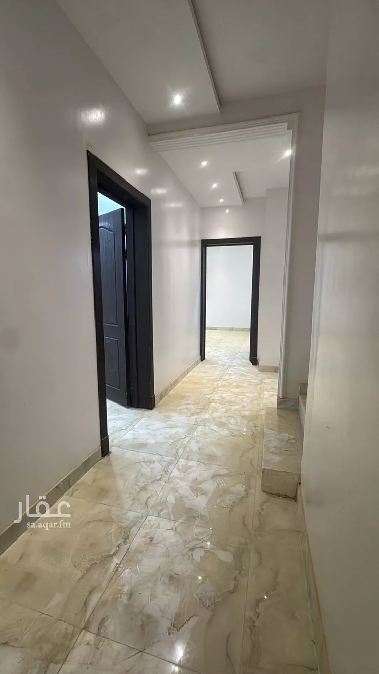 فيلا للإيجار في شارع عمر مكرم, حي الرمال, مدينة الرياض, منطقة الرياض 21