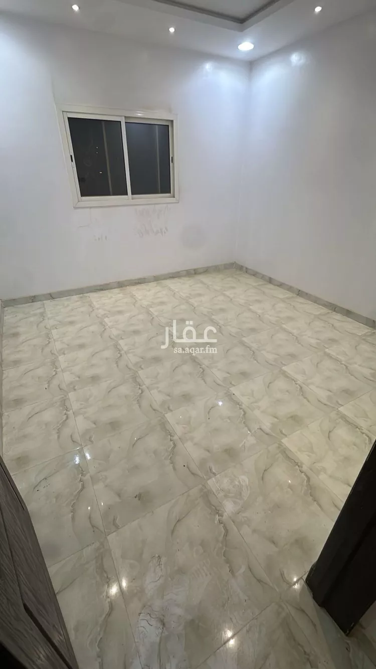 فيلا للإيجار في شارع عمر مكرم, حي الرمال, مدينة الرياض, منطقة الرياض 17